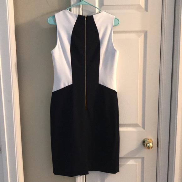 Calvin Klein Dress Size 6 - Picture 2 of 3